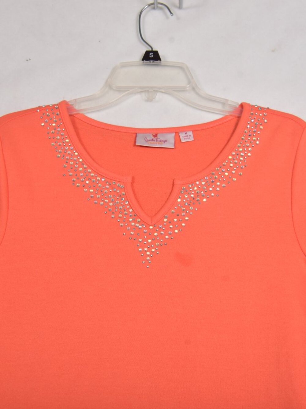 Quacker Factory Women's Orange Top Size Medium Rhinestone Neckline - Picture 3 of 7